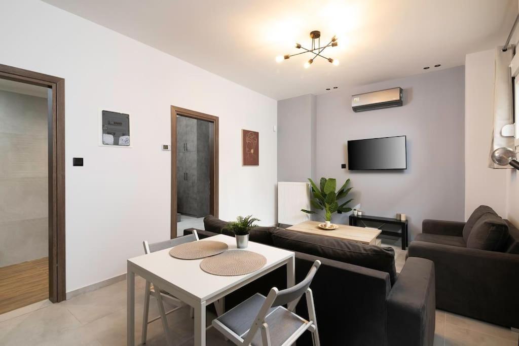 Modern & Comfy Apartment Thessaloníki Eksteriør billede